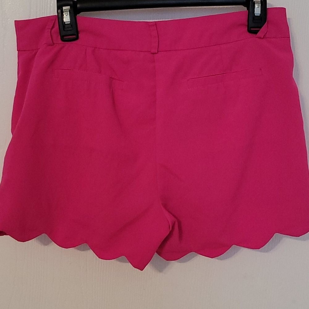 Shorts - Picture 2 of 4